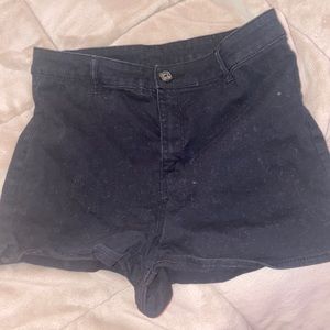 comfy high rise shorts